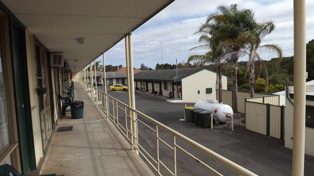 Collie Motel Exterior photo